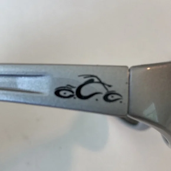 Sunglasses - Picture 5 of 9